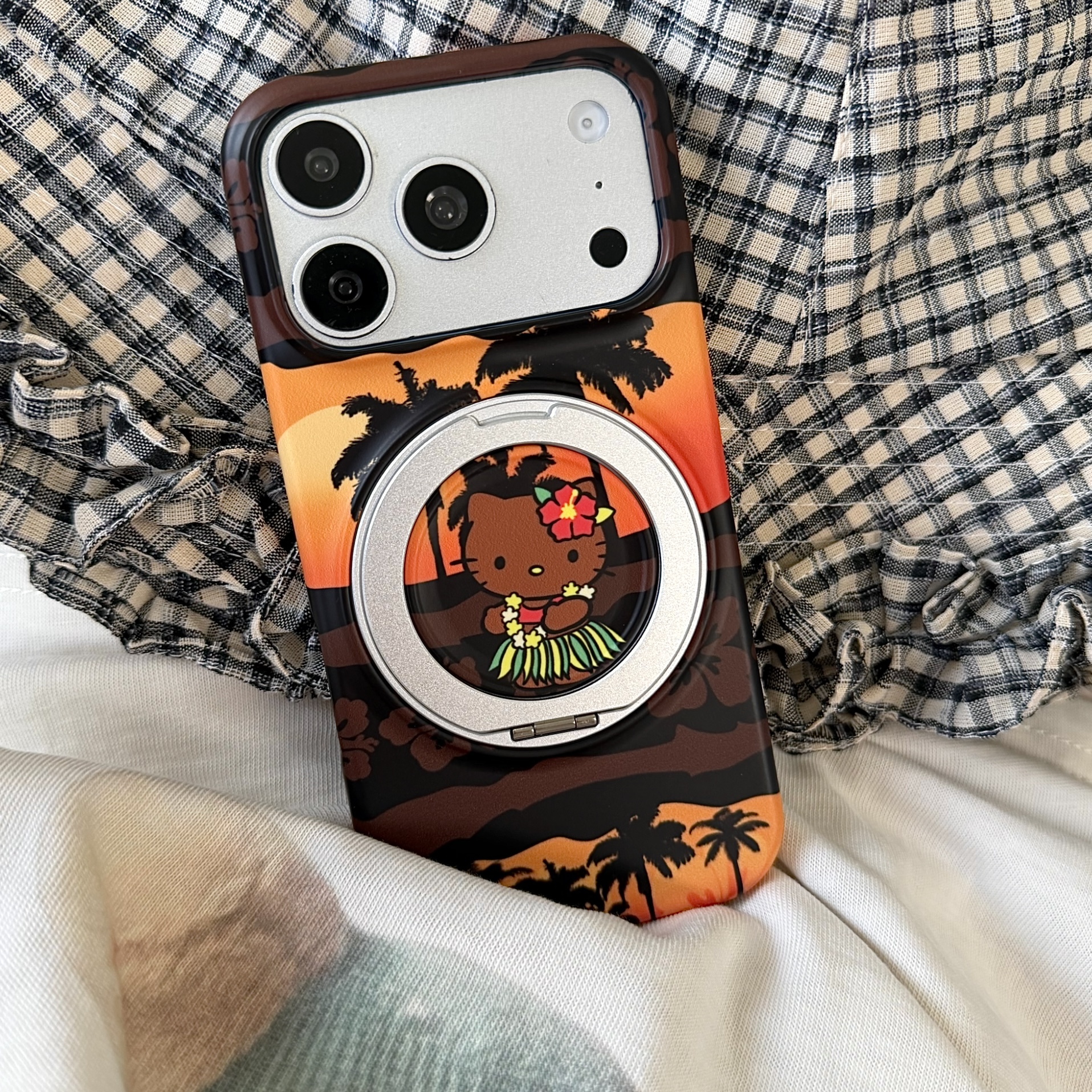 Magnetic Charging Stand - Luxury Sanrio Black Skin Hello Kitty